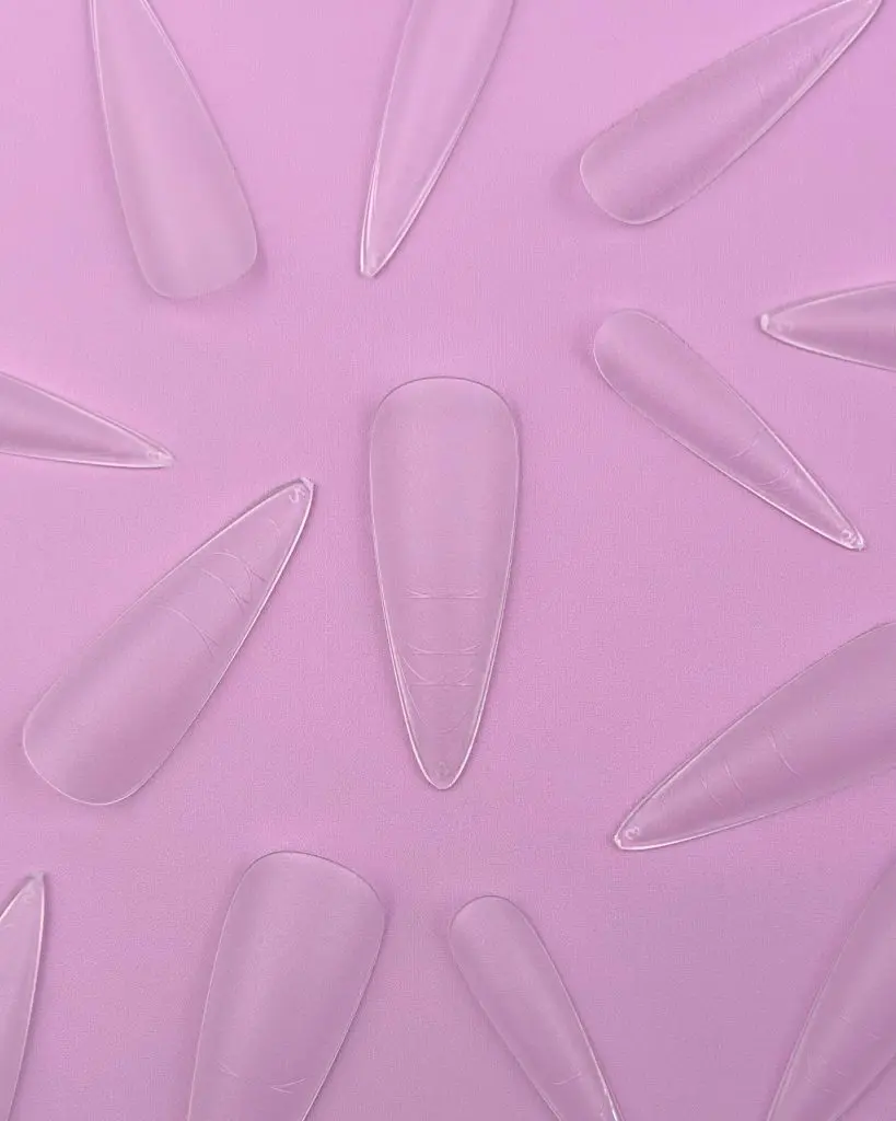 stiletto-medium_3-819x1024.webp