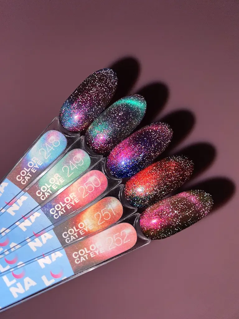 Сat Eye 246-252.webp