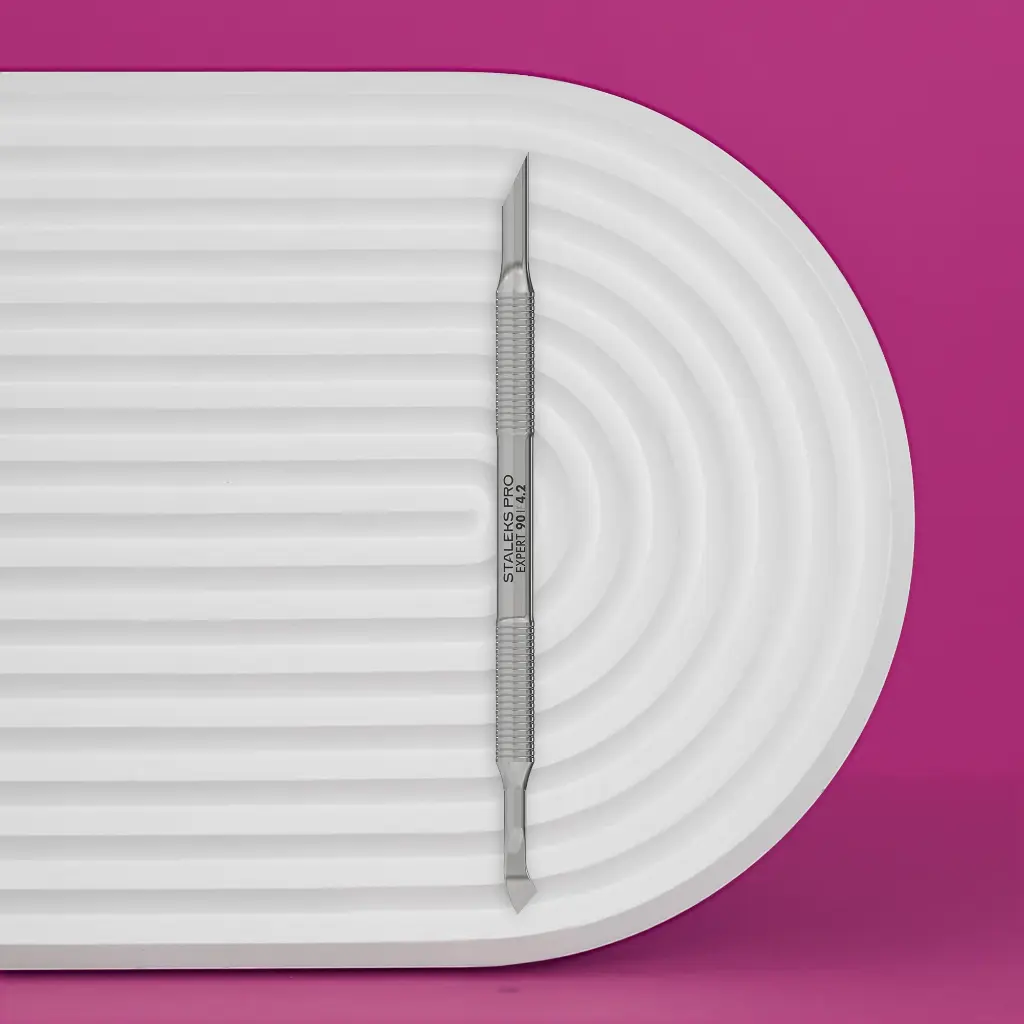 Staleks Manicure pusher EXPERT 90 TYPE 4.2 (beveled pusher and bent blade)